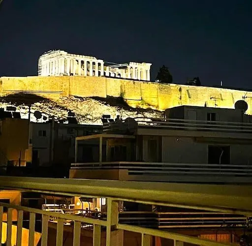 Acropolis Area Flat With Parthenon Views